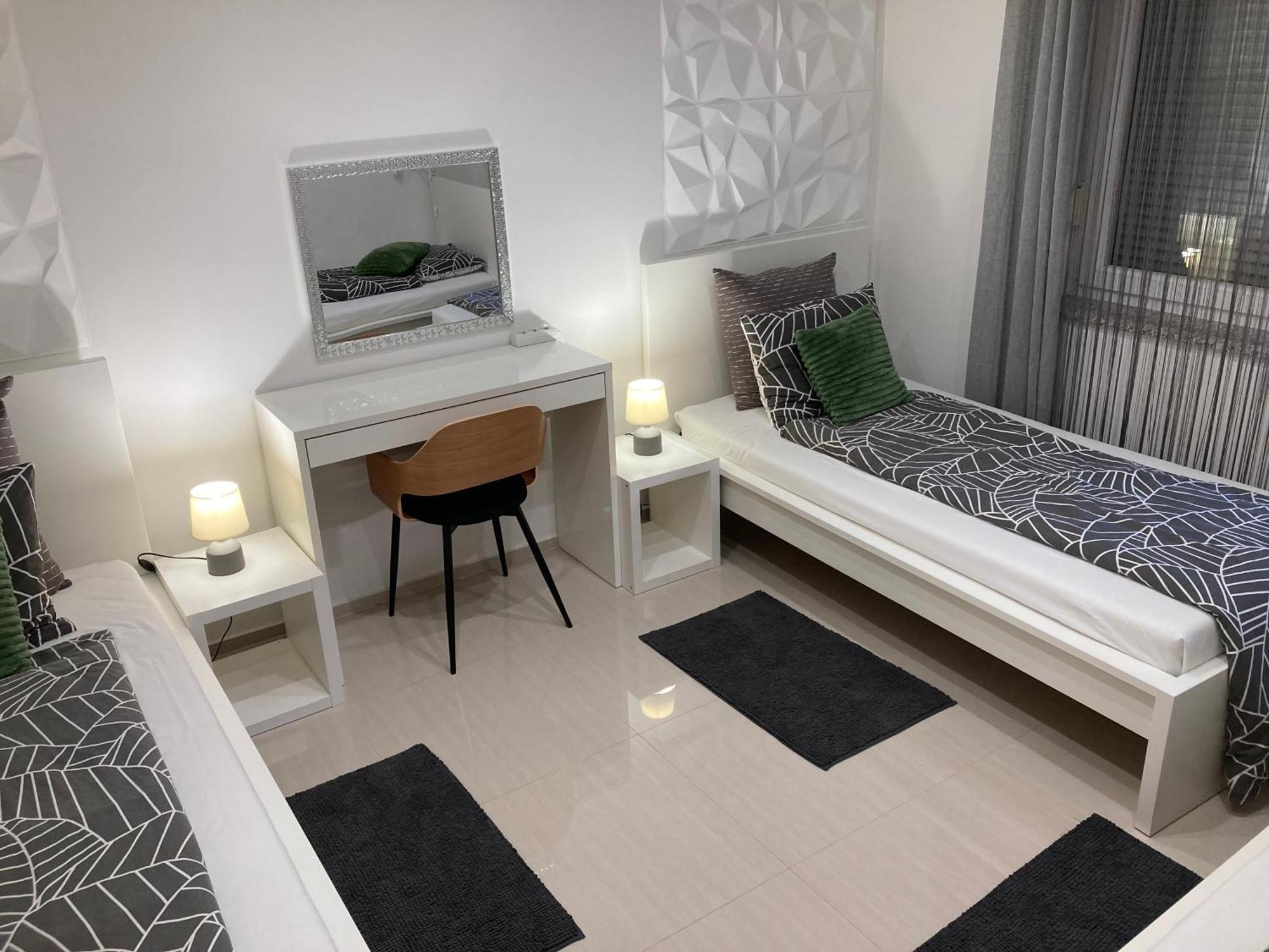 Apartman Sonas With Free Private Parking Karlovac Exterior photo
