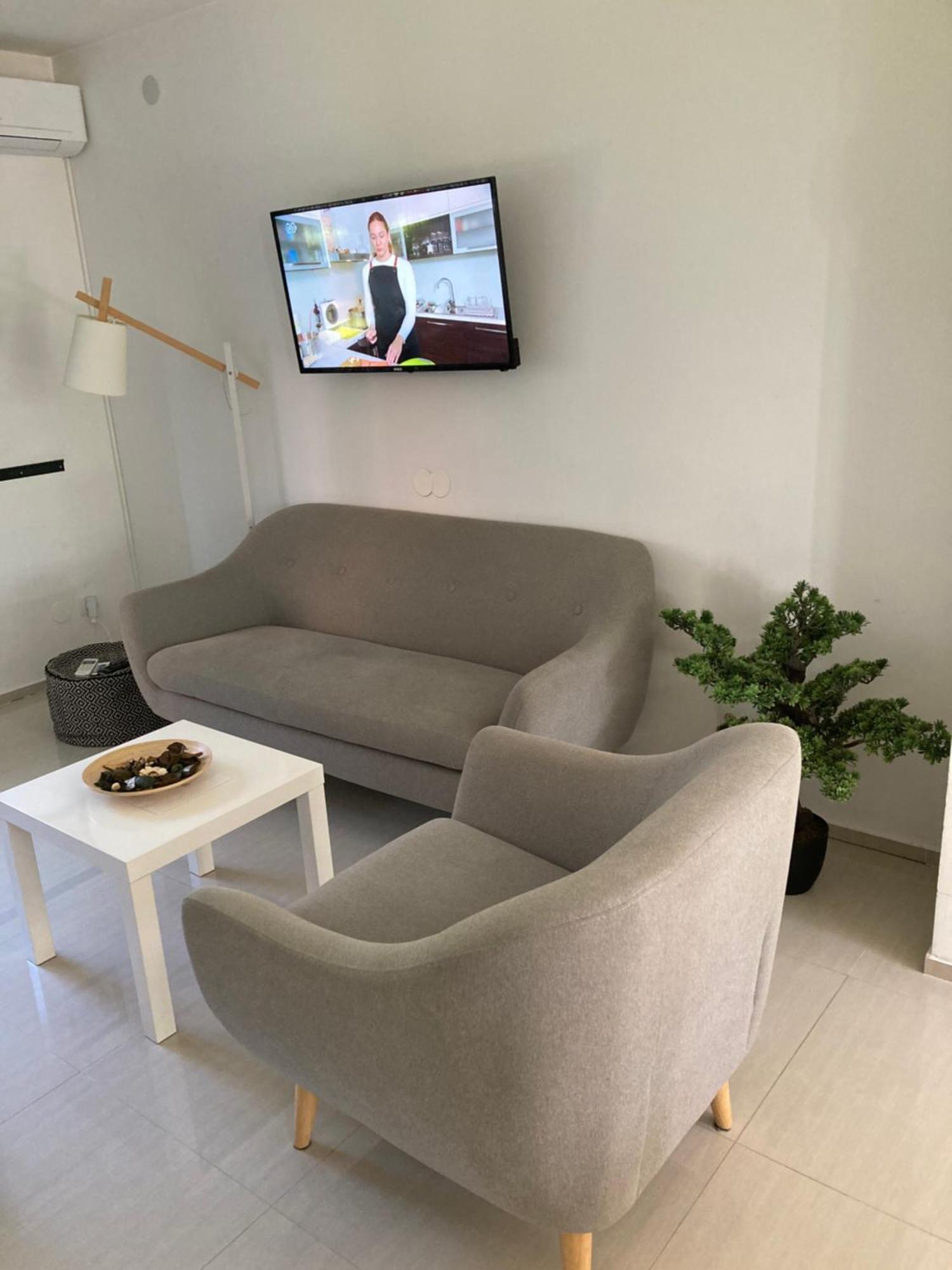 Apartman Sonas With Free Private Parking Karlovac Exterior photo