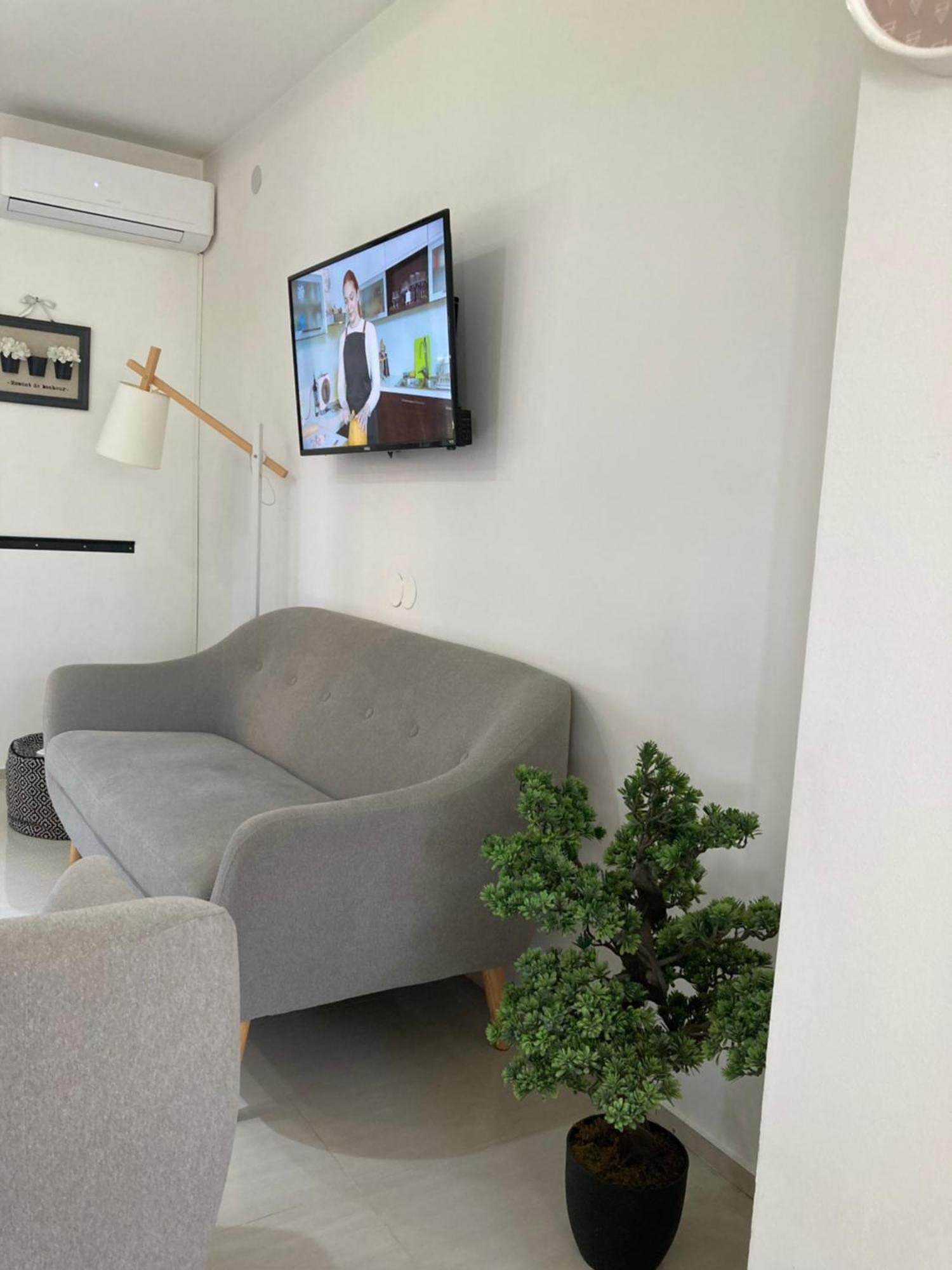 Apartman Sonas With Free Private Parking Karlovac Exterior photo